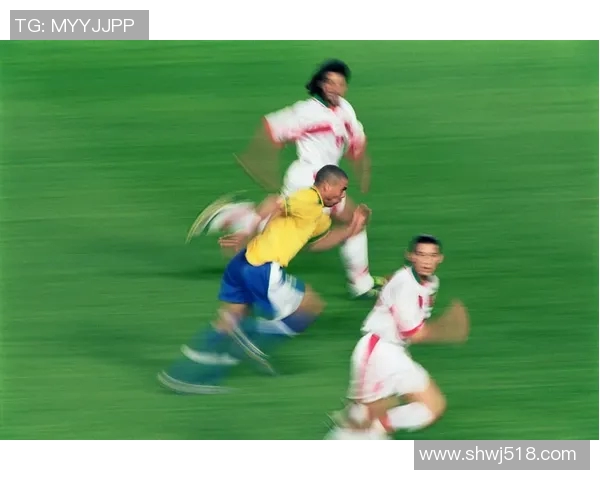 足球明星喜迎新生儿的温馨故事推荐与感人瞬间分享